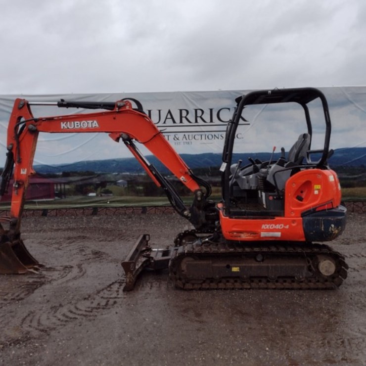 KUBOTA KX040-4