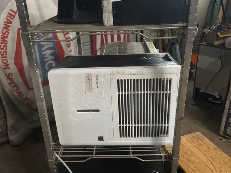 office-lot-see-pics-&-descriptions-image-2