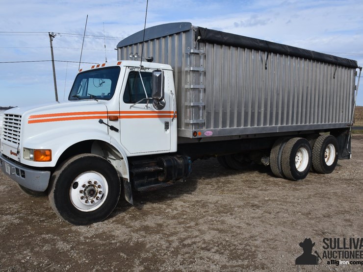 1991-international-4900-image-1