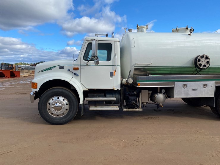 1999-international-4900-image-16