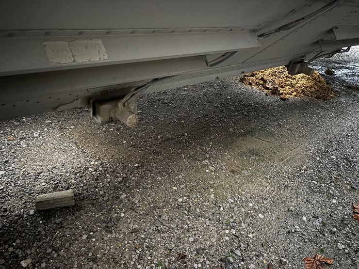 2021-timpte-grain-trailer-image-3