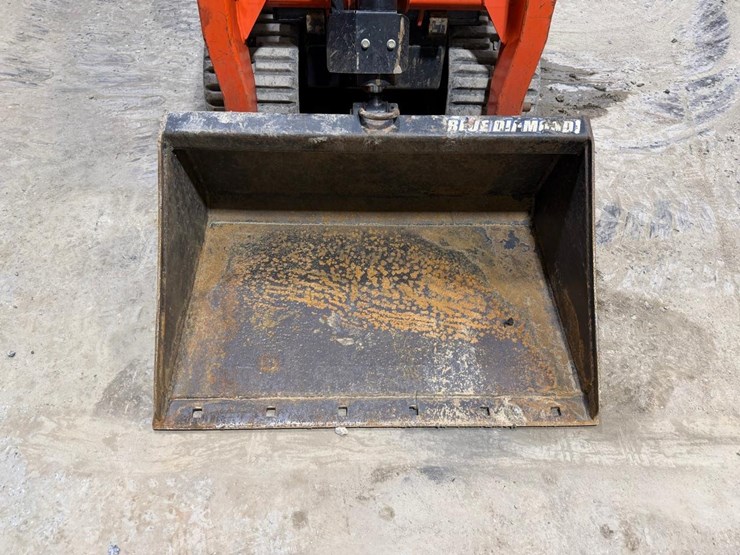 2023-kubota-scl1000-image-9