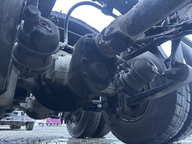 2014-international-prostar-image-55