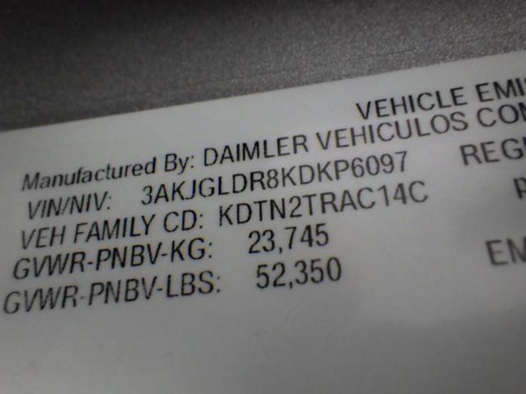 2019-freightliner-cascadia-125-image-25