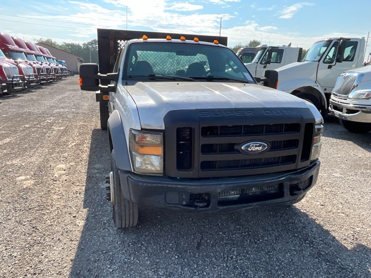 ford-f550-image-5
