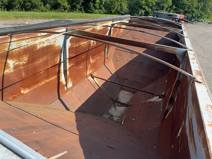 1995-wheeler-gh2-hopper-bottom-trailer-image-28