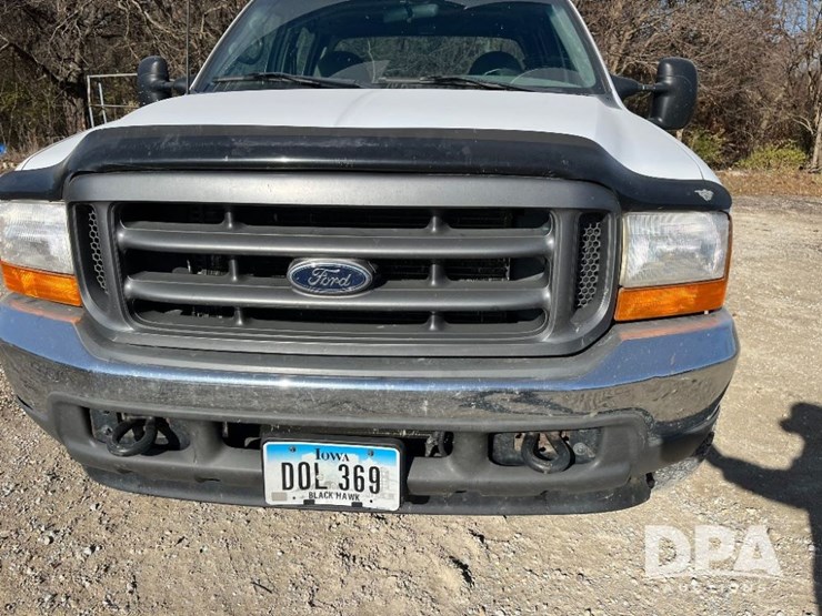 ford-f550-xl-image-23