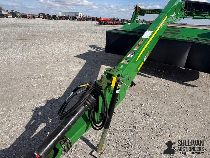 2012-john-deere-835-image-13