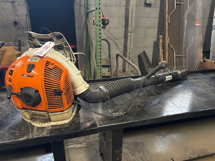 stihl-magnum-gas-backpack-blower-image-2