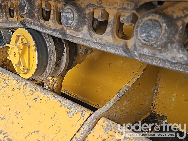 2018-deere-650k-image-22