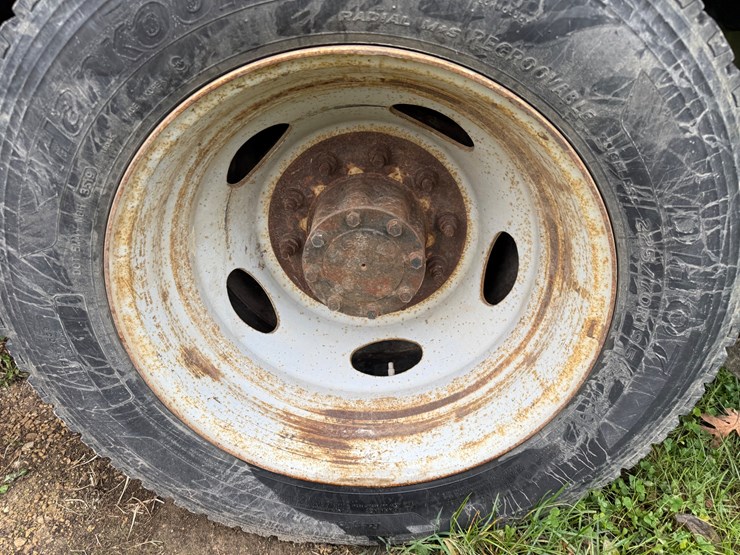 2009-ford-f550-image-34