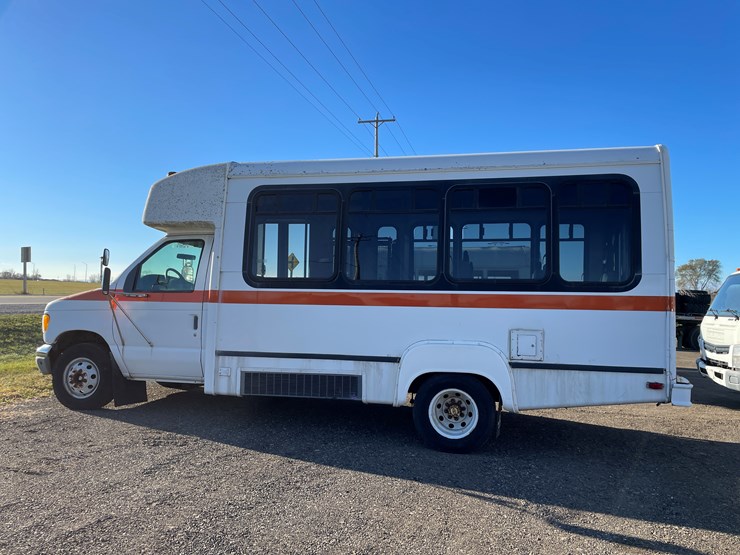 2001-ford-transit-image-8