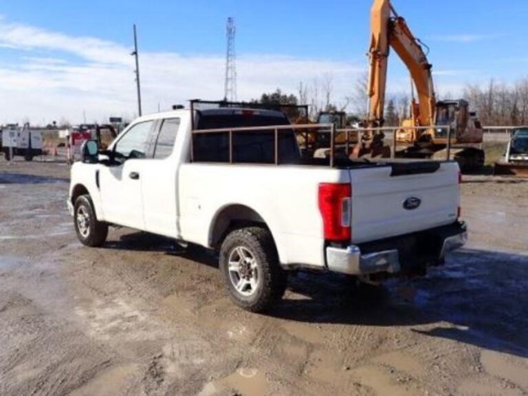 ford-f250-xlt-image-7