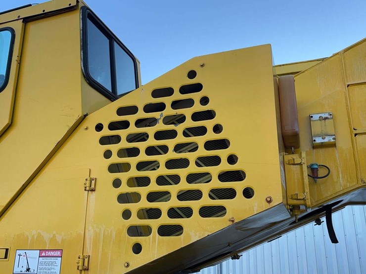 1993-grove-tms700b-image-50