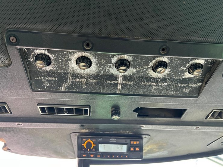 john-deere-4430-image-27