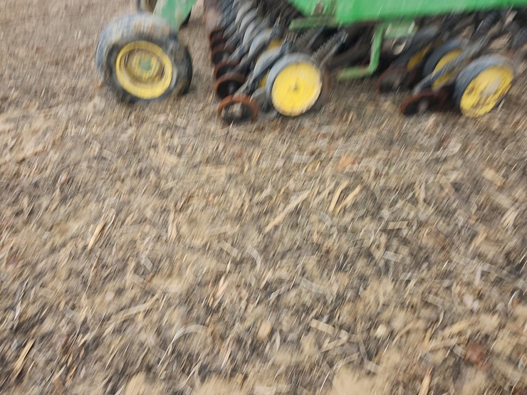 john-deere-750-image-10