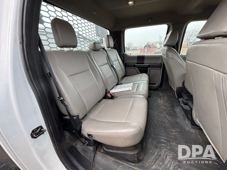 ford-f550-xl-image-55