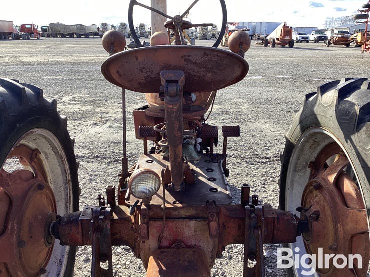 farmall-h-2wd-tractor-image-20