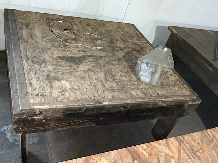 #610-•-11-wooden-tables-image-19