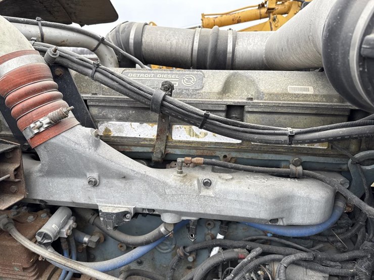 1999-peterbilt-379-image-66