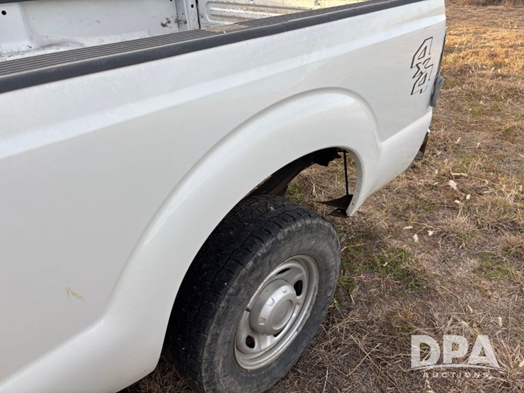 ford-f250-xl-image-19