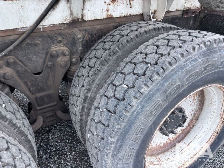 1995-kenworth-t800-image-36