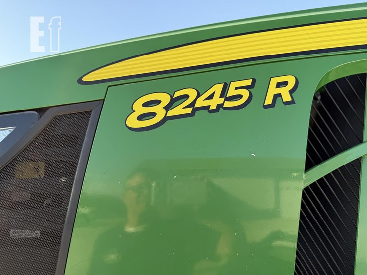 john-deere-8245r-image-20