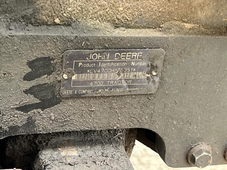 john-deere-4700-image-42