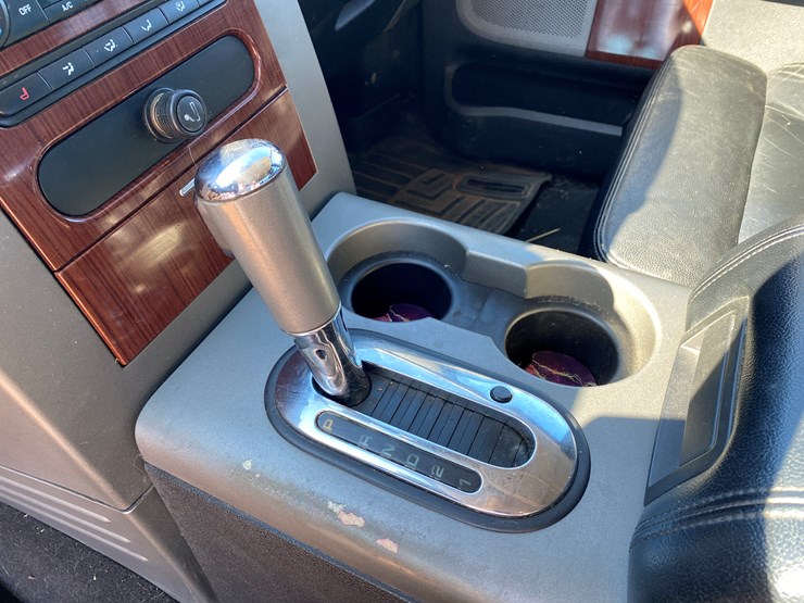 ford-f150-lariat-image-34