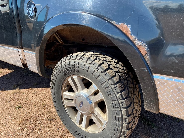 ford-f150-lariat-image-26