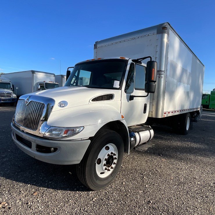 INTERNATIONAL DURASTAR 4300