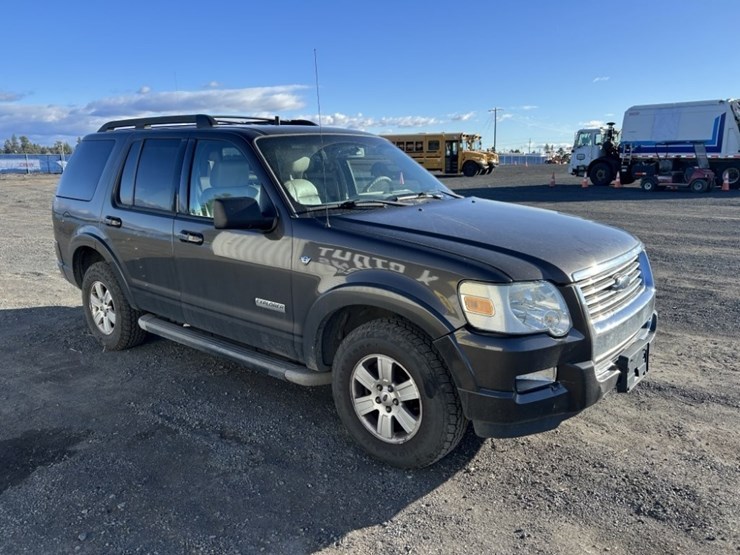 2007-ford-explorer-xlt-image-7