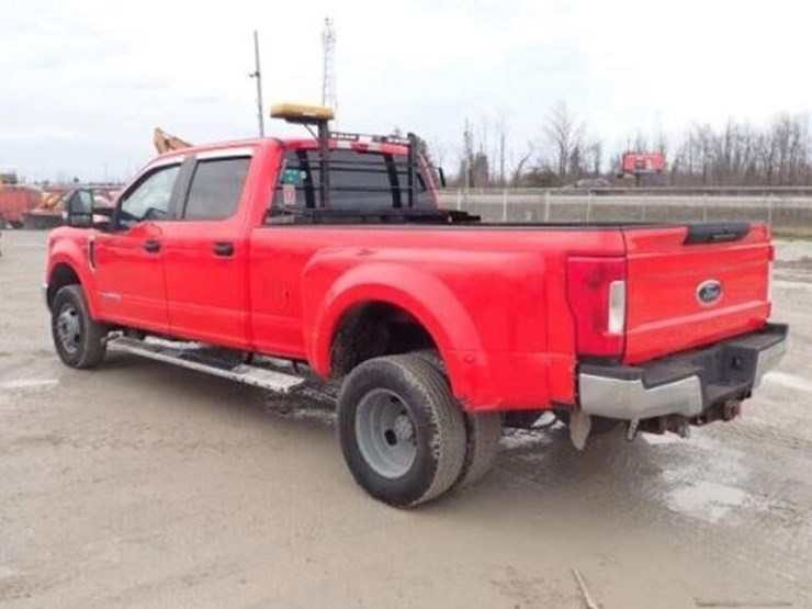ford-f350-xlt-image-7