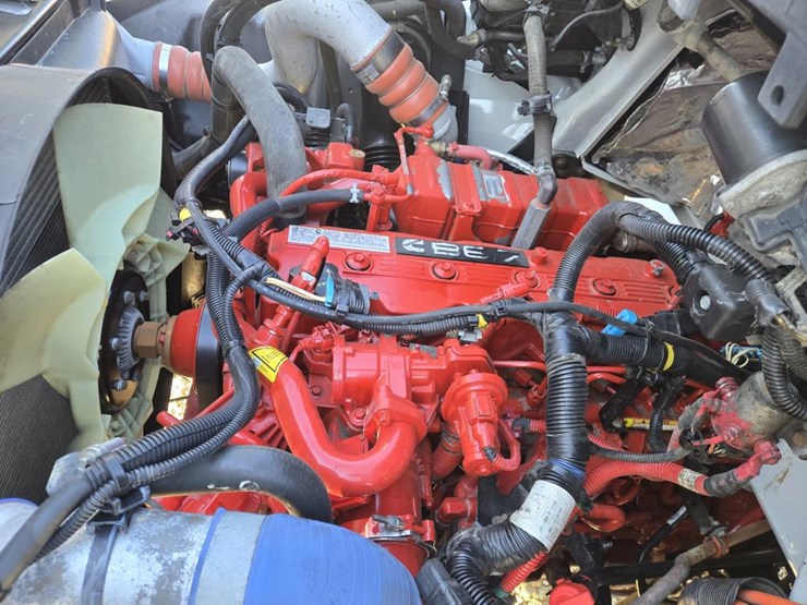 2022-international-mv607-image-42