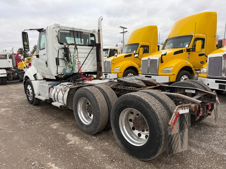 2014-international-prostar-image-5