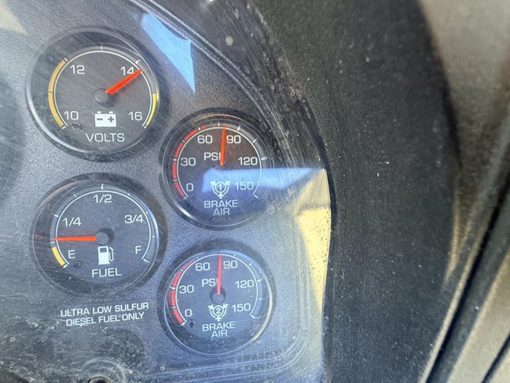 2017-international-prostar-image-69