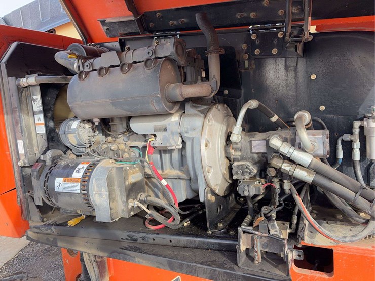 2013-jlg-660sj-image-19