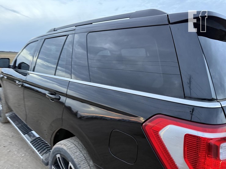 2019-ford-expedition-xlt-image-21