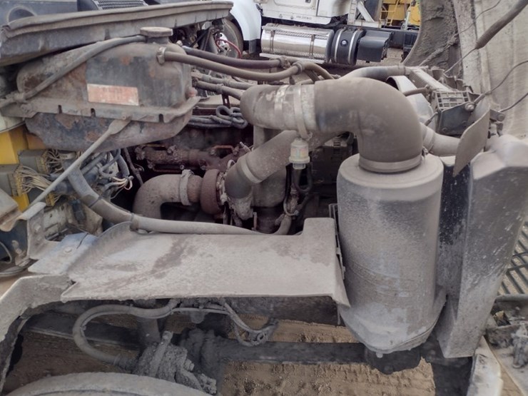 freightliner-fl60-image-15