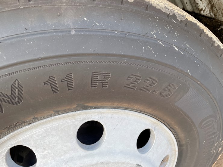 international-8600-image-22