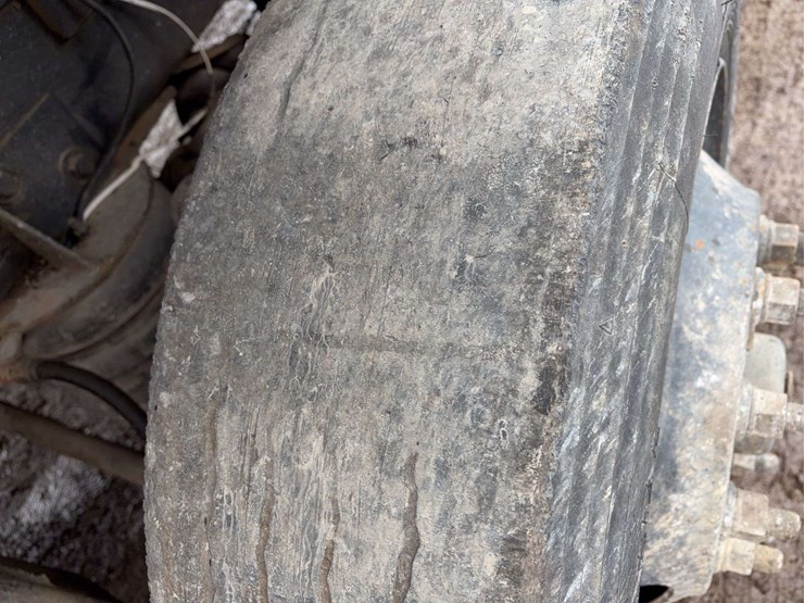 1996-international-5000-image-22