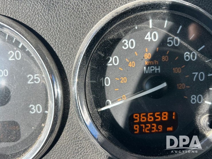 2010-peterbilt-386-image-60