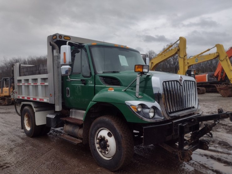 international-workstar-7400-image-30