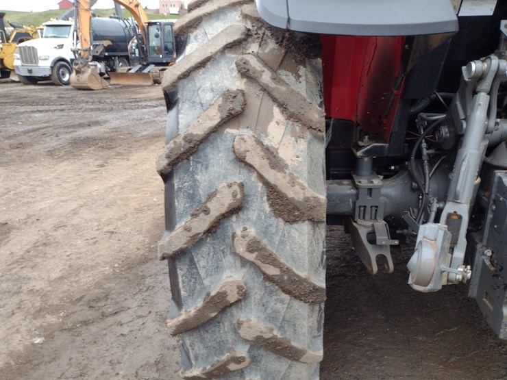 massey-ferguson-6713-image-24