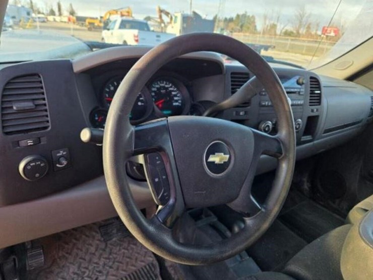 chevrolet-silverado-1500-image-29