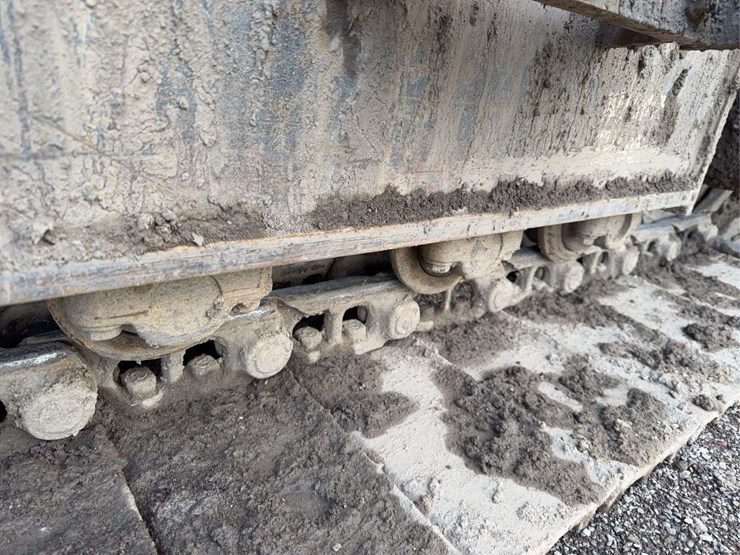 2012-komatsu-pc138-image-13