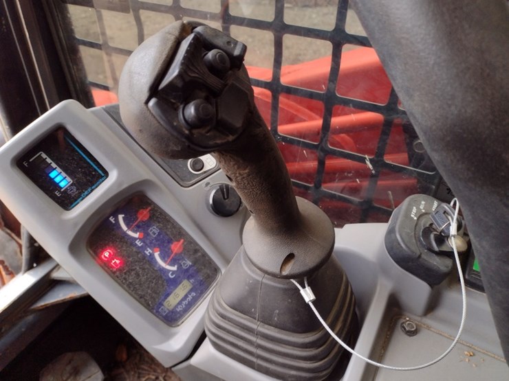 kubota-svl97-2-image-8