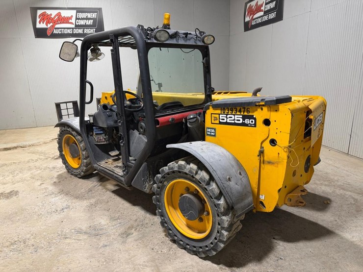 2015-jcb-525-image-3