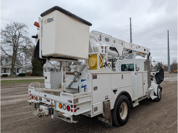 2012-kenworth-t370-image-9