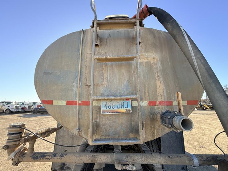 ford-ltl9000-image-18